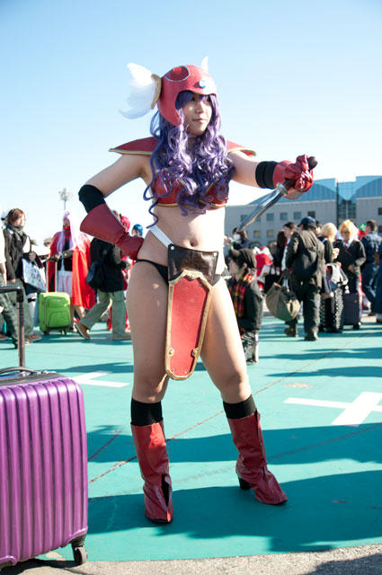 ビキニアーマー代表！？ドラクエIII 女戦士のコスプレが露出度高めで良きエロス 画像まとめ